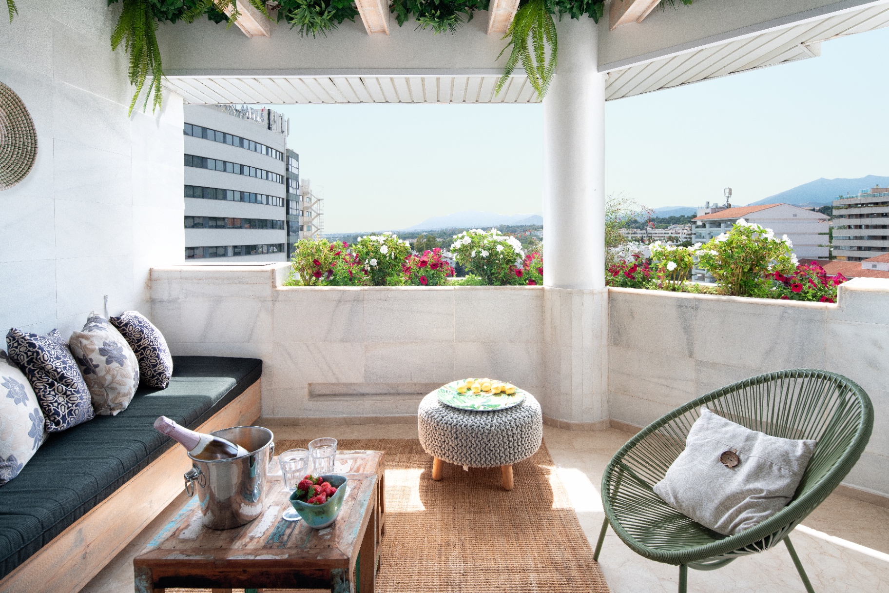 Jardines — view 1